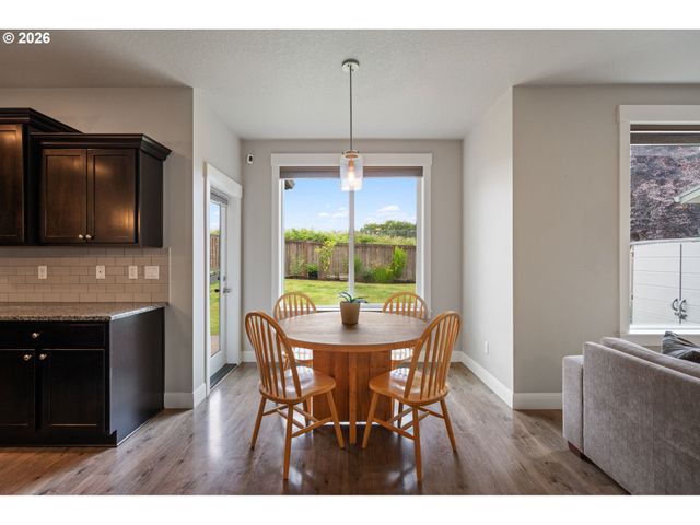 11206 Nw 325TH Ave, North Plains, OR 97133