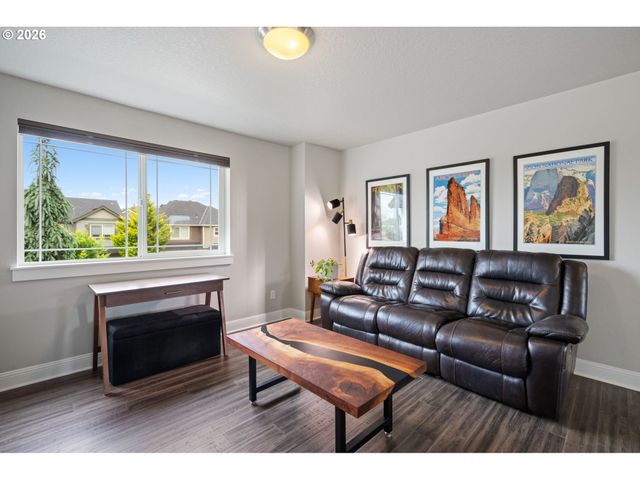 11206 Nw 325TH Ave, North Plains, OR 97133