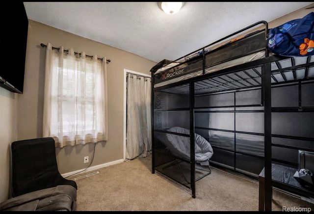 20816 Midway Avenue, Southfield, MI 48075