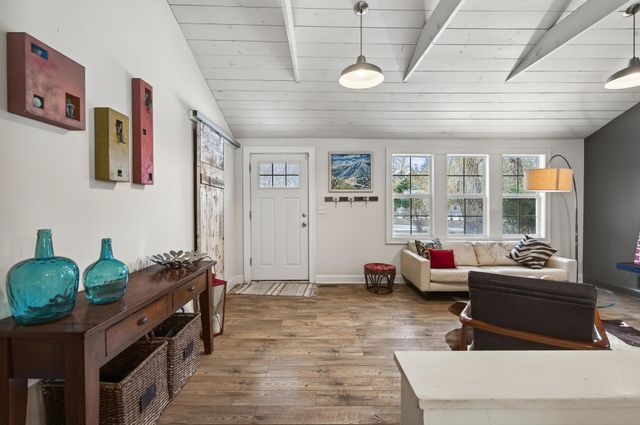 5330 Manitou Road, Tonka Bay, MN 55331