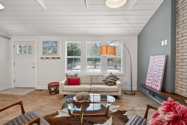 5330 Manitou Road, Tonka Bay, MN 55331