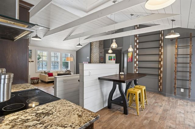 5330 Manitou Road, Tonka Bay, MN 55331