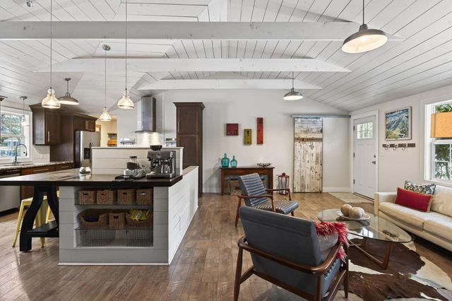 5330 Manitou Road, Tonka Bay, MN 55331