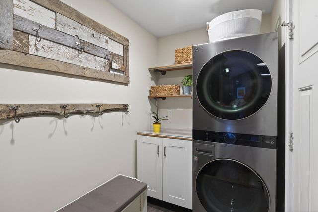 5330 Manitou Road, Tonka Bay, MN 55331