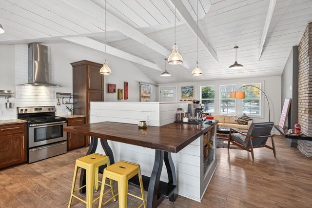 5330 Manitou Road, Tonka Bay, MN 55331