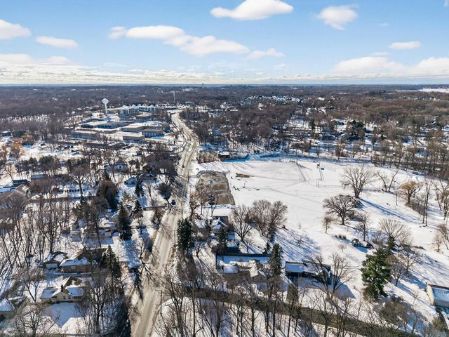 5330 Manitou Road, Tonka Bay, MN 55331