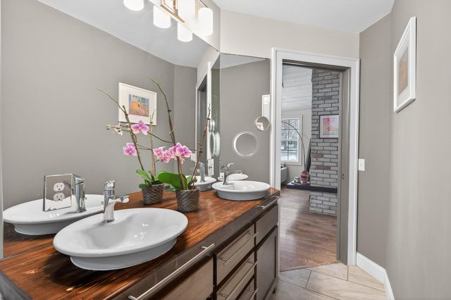 5330 Manitou Road, Tonka Bay, MN 55331