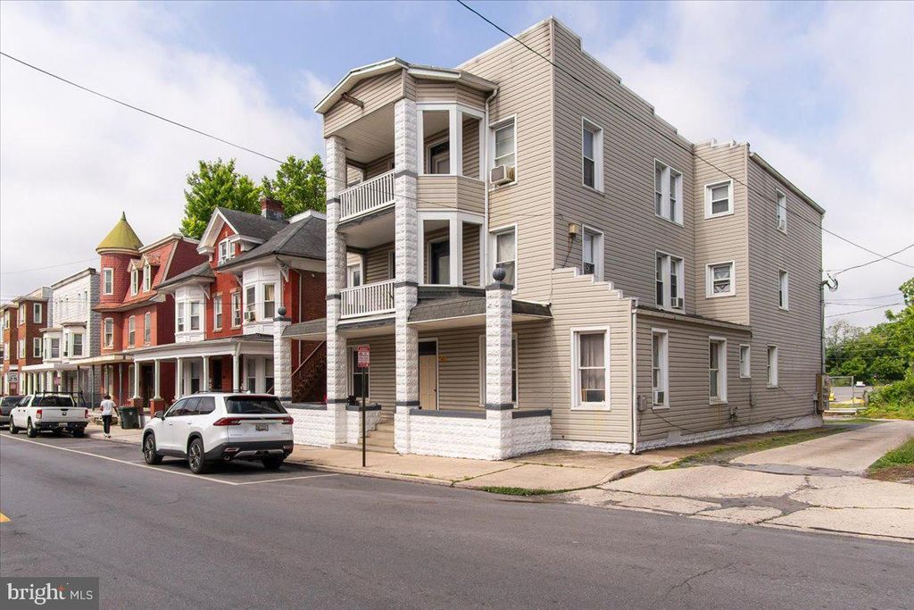 401 S POTOMAC ST, Hagerstown, MD 21740