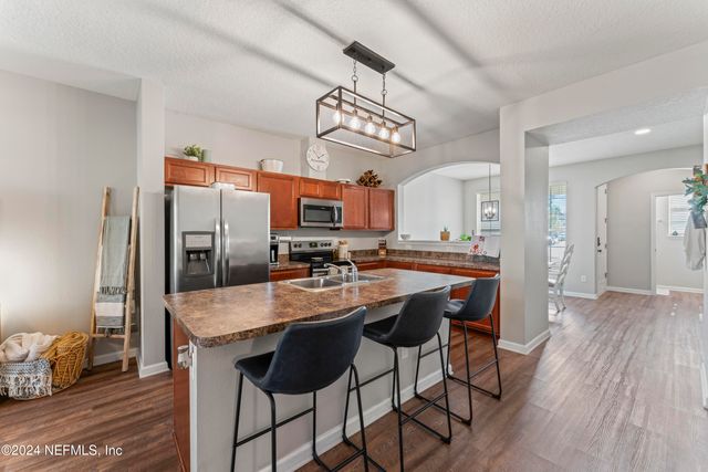 625 OAKLEAF PLANTATION Parkway 614, Orange Park, FL 32065