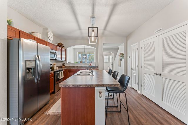625 OAKLEAF PLANTATION Parkway 614, Orange Park, FL 32065