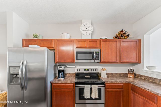 625 OAKLEAF PLANTATION Parkway 614, Orange Park, FL 32065