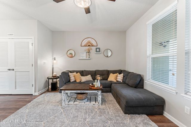 625 OAKLEAF PLANTATION Parkway 614, Orange Park, FL 32065