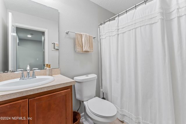 625 OAKLEAF PLANTATION Parkway 614, Orange Park, FL 32065