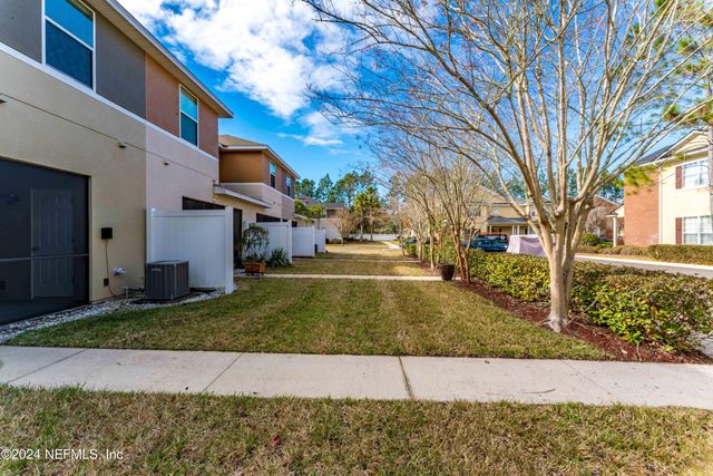 625 OAKLEAF PLANTATION Parkway 614, Orange Park, FL 32065