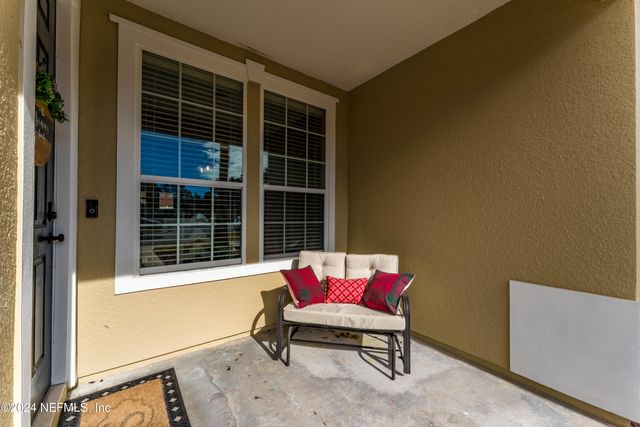 625 OAKLEAF PLANTATION Parkway 614, Orange Park, FL 32065