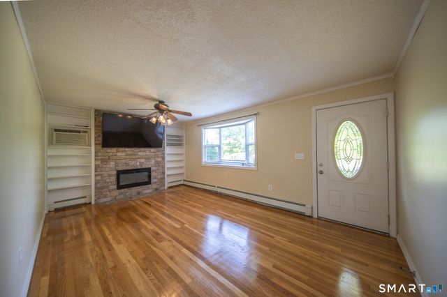 42 Bailey Woods Road, Brooklyn, CT 06234