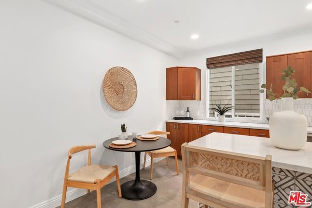 2470 S Centinela Avenue 2, Los Angeles, CA 90064