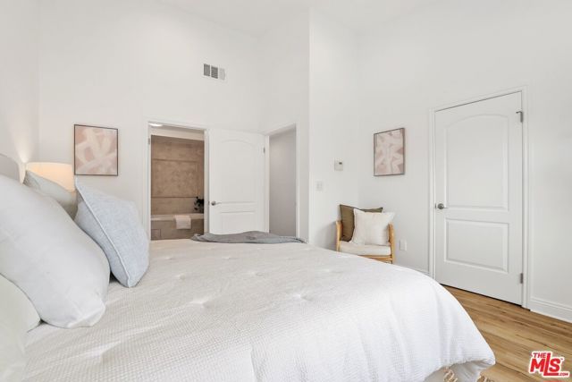 2470 S Centinela Avenue 2, Los Angeles, CA 90064