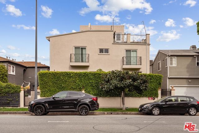 2470 S Centinela Avenue 2, Los Angeles, CA 90064