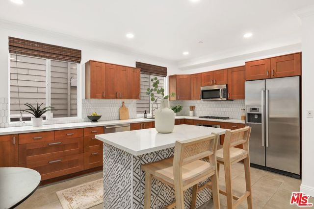 2470 S Centinela Avenue 2, Los Angeles, CA 90064