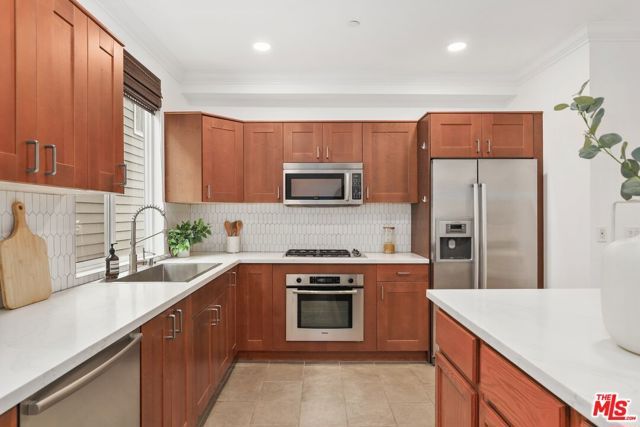 2470 S Centinela Avenue 2, Los Angeles, CA 90064