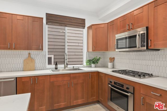 2470 S Centinela Avenue 2, Los Angeles, CA 90064