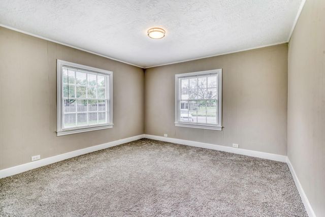 406 N Woodrow Street, Madisonville, TX 77864