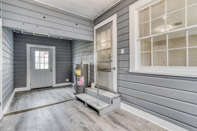 406 N Woodrow Street, Madisonville, TX 77864