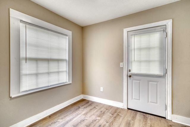 406 N Woodrow Street, Madisonville, TX 77864