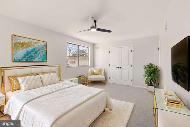 804 MASON RUN, Pine Hill, NJ 08021