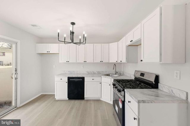 804 MASON RUN, Pine Hill, NJ 08021