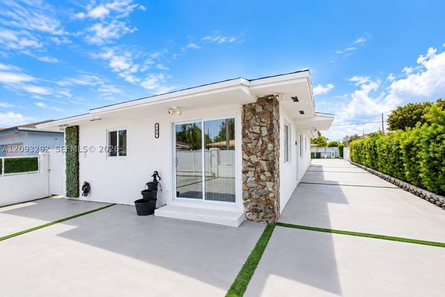 798 W 31st St, Hialeah, FL 33012