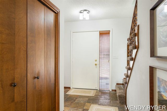 1086 Post Avenue, Holland, MI 49424
