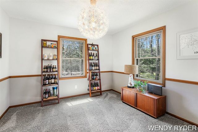 1086 Post Avenue, Holland, MI 49424