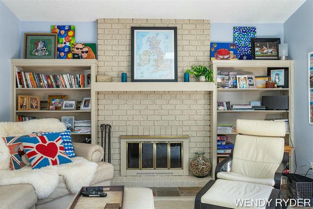 1086 Post Avenue, Holland, MI 49424