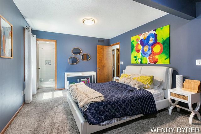1086 Post Avenue, Holland, MI 49424
