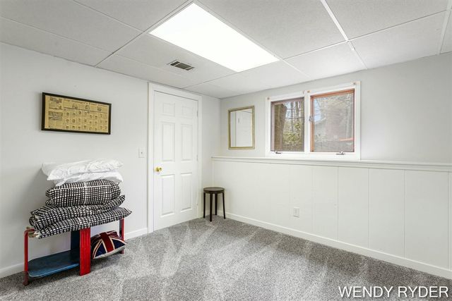1086 Post Avenue, Holland, MI 49424