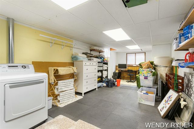 1086 Post Avenue, Holland, MI 49424
