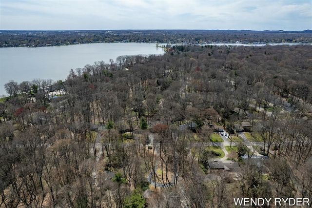 1086 Post Avenue, Holland, MI 49424