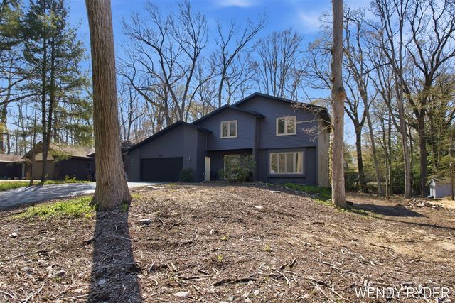 1086 Post Avenue, Holland, MI 49424