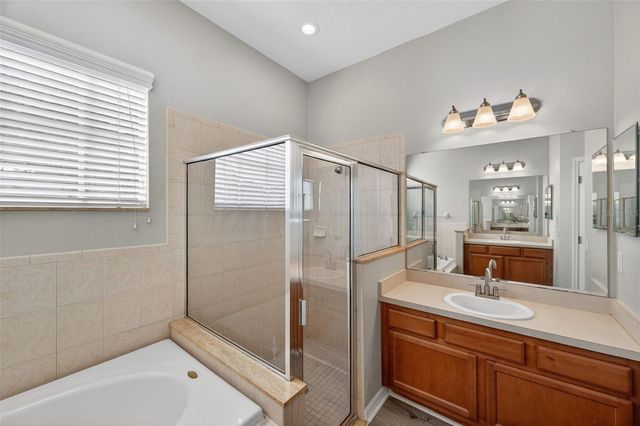 2541 CENTENNIAL FALCON DRIVE, Valrico, FL 33596