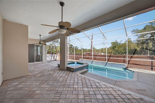 2541 CENTENNIAL FALCON DRIVE, Valrico, FL 33596