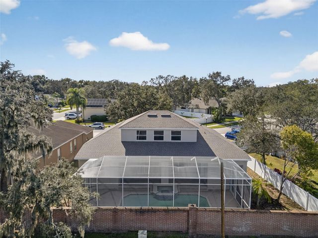 2541 CENTENNIAL FALCON DRIVE, Valrico, FL 33596