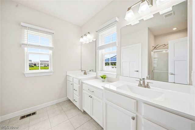 34681 N Legends Way, Grafton, OH 44044