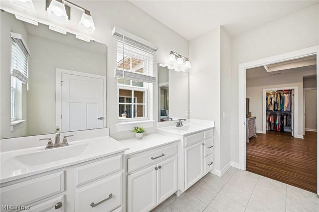 34681 N Legends Way, Grafton, OH 44044