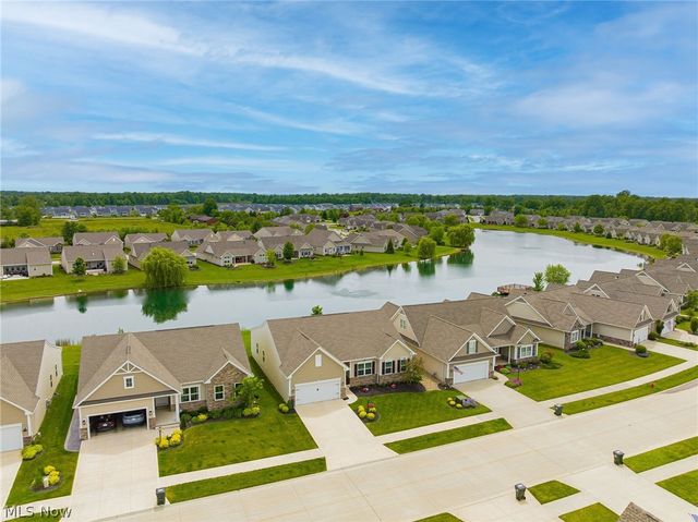 34681 N Legends Way, Grafton, OH 44044