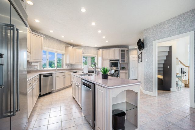 265 Lakeshore Drive, Battle Creek City, MI 49015