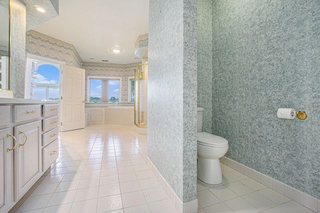 265 Lakeshore Drive, Battle Creek City, MI 49015