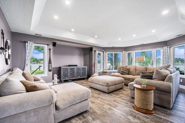 265 Lakeshore Drive, Battle Creek City, MI 49015