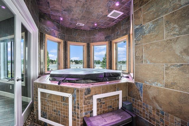 265 Lakeshore Drive, Battle Creek City, MI 49015